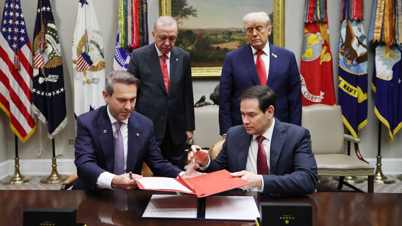 abd ile imzalanan nukleer anlasmaya tepki gosteren chpli yavuzyilmaz ne istediler de verdiniz ytalwI5A