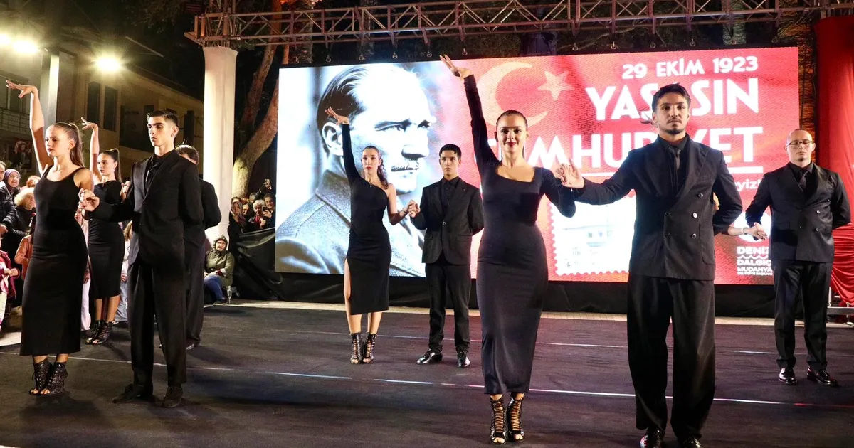 mudanyada cumhuriyet coskusuna ritmik final FWNzzcbC.webp