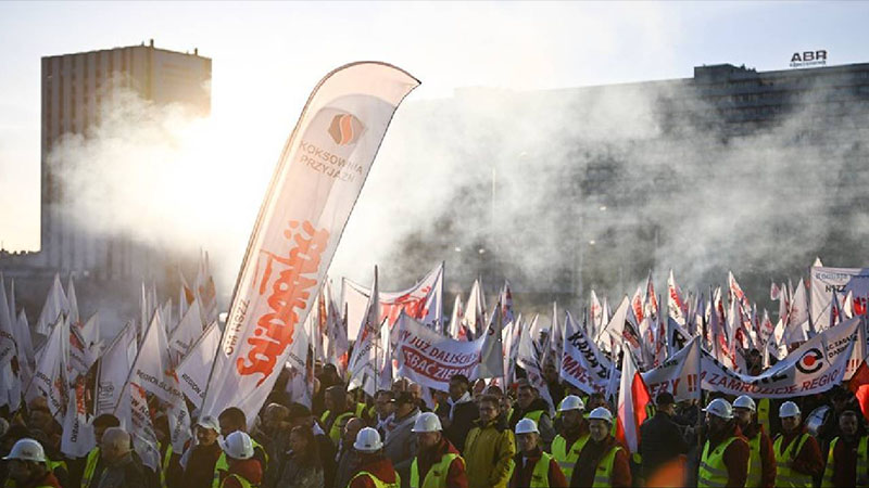 polonyali komur madencilerinin protestosu uzerine hukumet madencilik yasasi taslagini kabul etti 6186fa47.jpg